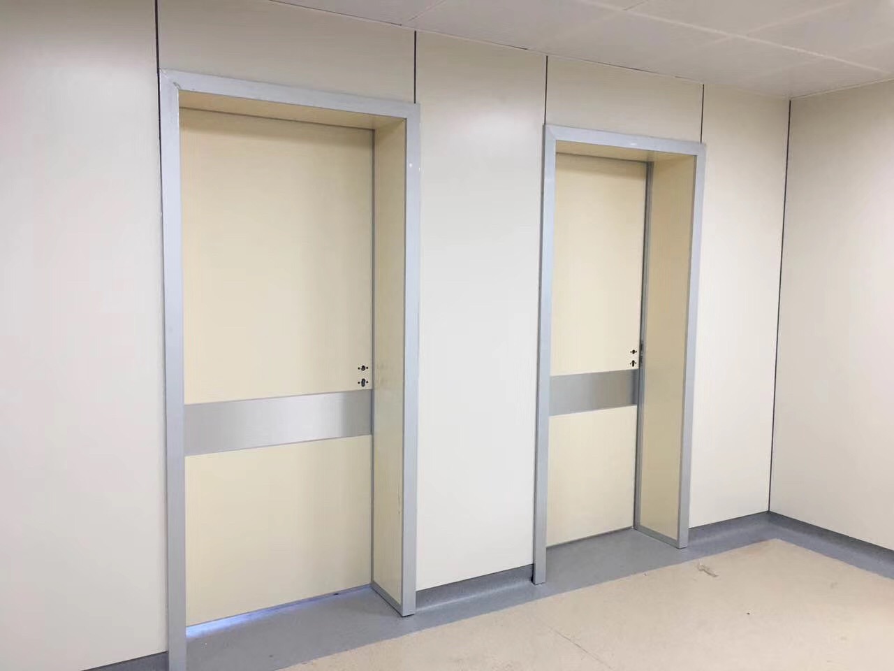 aluminum hospital door