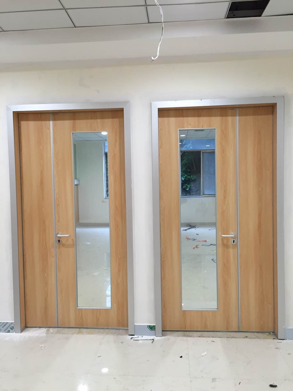 aluminum hospital door