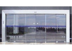 Frameless glass hospital entrance door